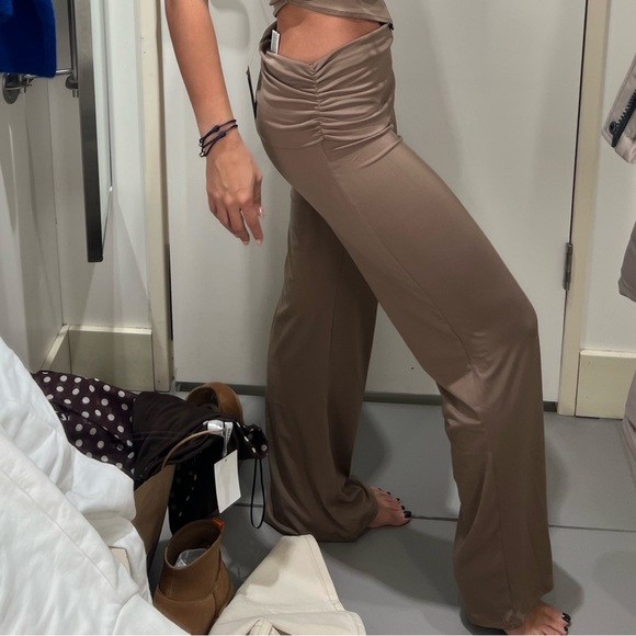 H&M DRAPED FINE-KNIT PANTS - Picture 3 of 4